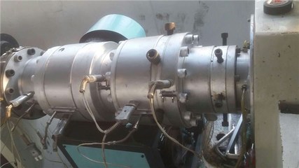 供水管模具制造 塑料模具的高精密工藝與核心技術剖析